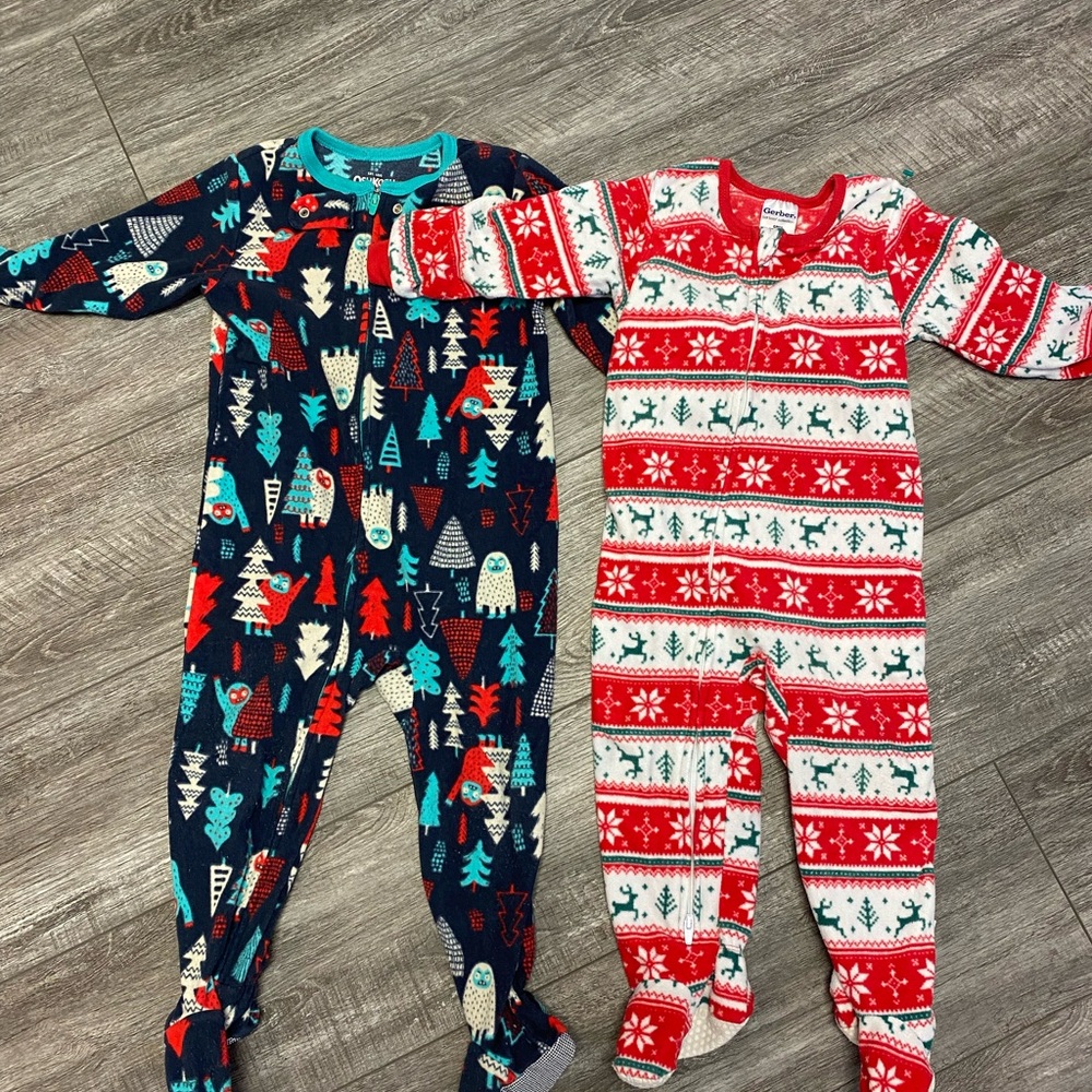 OshKosh B'gosh Holiday Footies
